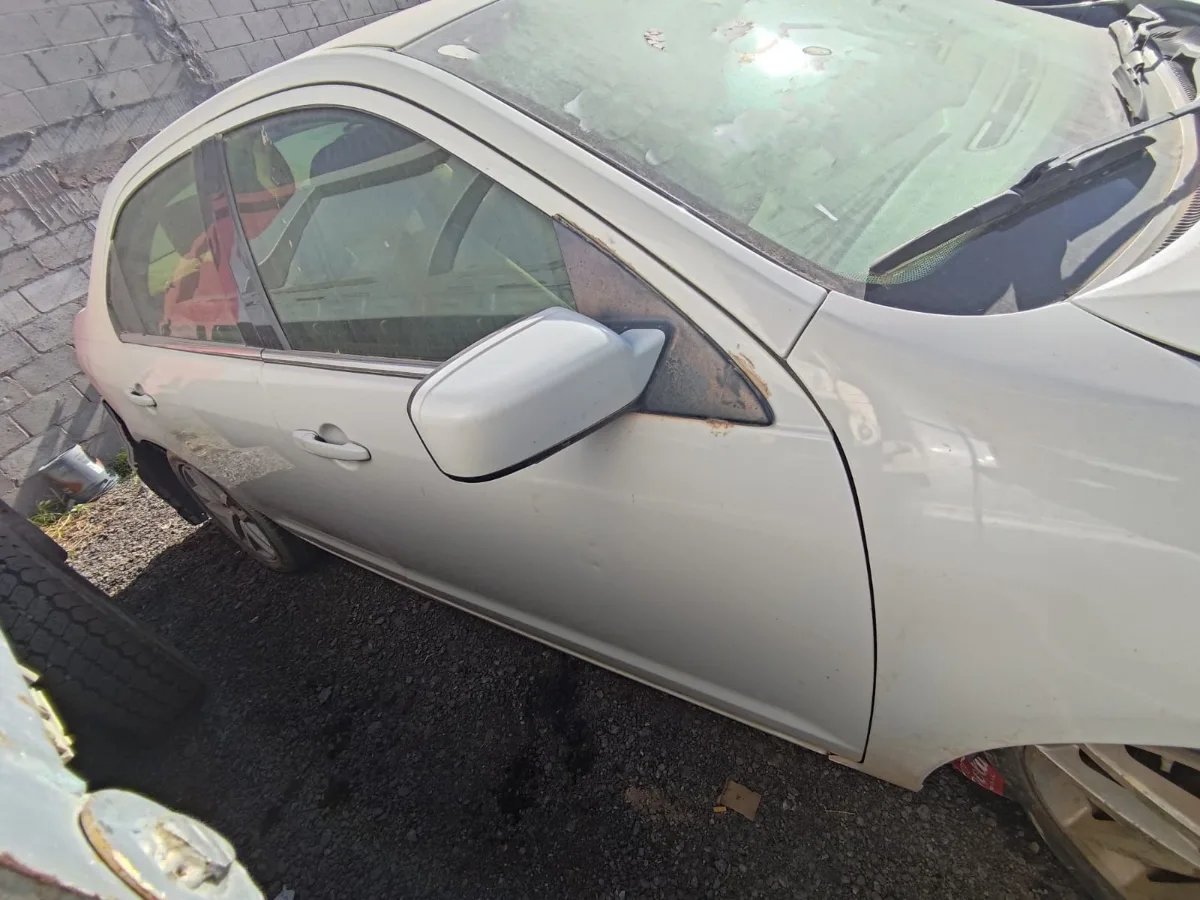 FORD  FUSION 2012